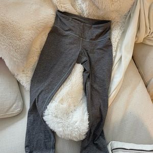 Gray lululemon crop legging - size 2